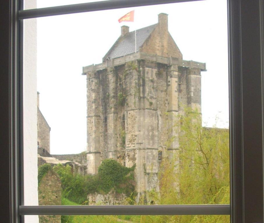 Auberge Du Vieux Chateau Saint-Sauveur-le-Vicomte Kültér fotó